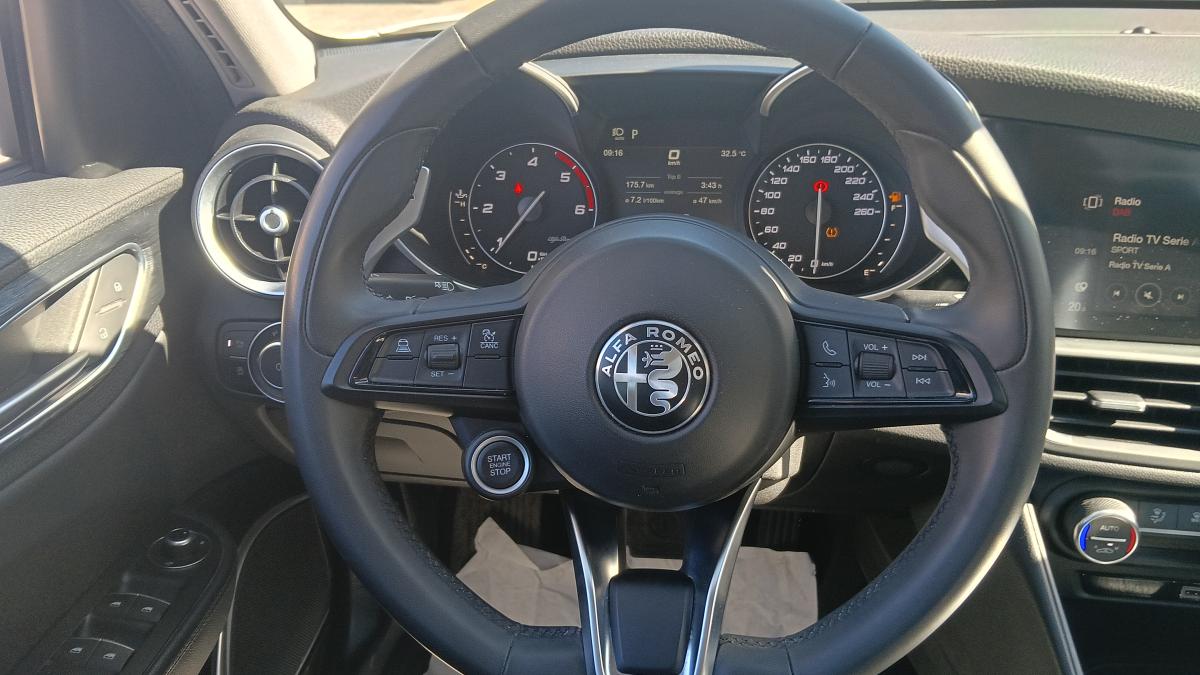 Alfa Romeo GIULIA 2.2 TD 160CV AT8 Business